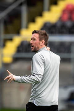 tränare Ian Burchnall