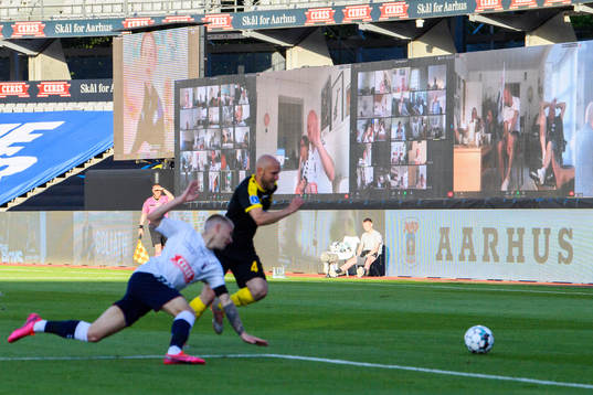 A virtual grandstand with supporters