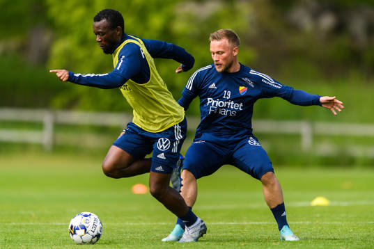 Emmanuel Banda och Nicklas Bärkroth