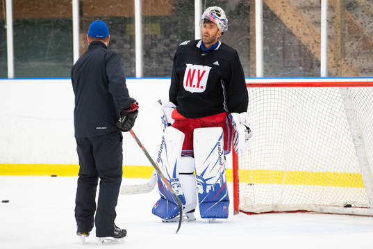 New York Rangers Henrik Lundqvist tränar