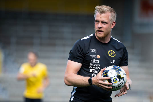 målvaktstränare Linus Eriksson
