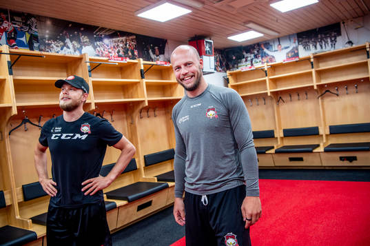Victor Backman och Oscar Alsenfelt spanar in det nya