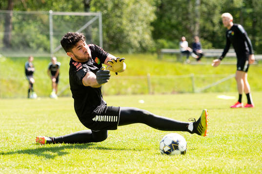 Målvakten Martin Lucena provtränar