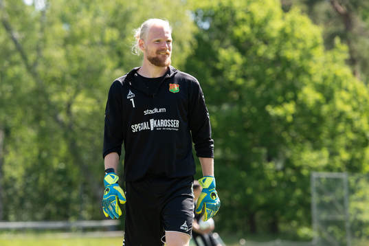 Målvakten Mathias Karlsson