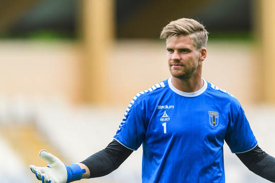 Målvakt Lukas Jonsson