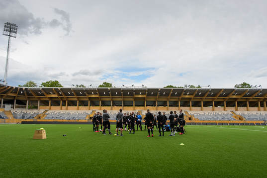 Spelarna samlas