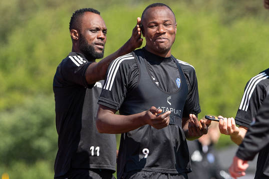 John Chibuike och Nsima Peter