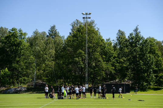 Spelare och ledare samlade