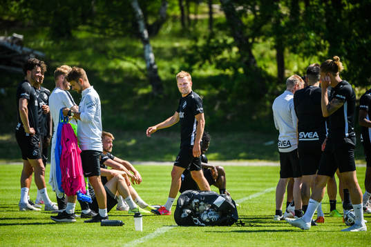 Sebastian Larsson