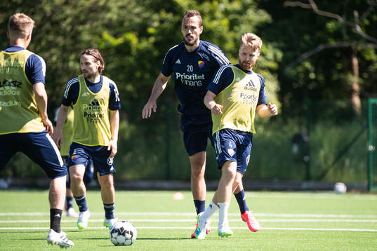 Emir Kujovic och Jacob Une Larsson