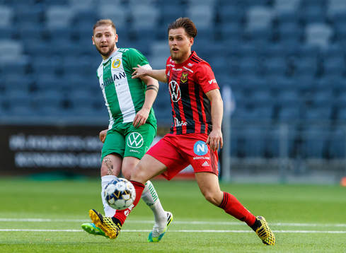 Hammarbys Darijan Bojanic och Östersunds Charlie Colkett