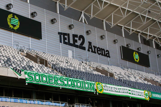 Tomma läktare på Tele2 Arena