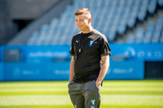 Tränare Jon Dahl Tomasson