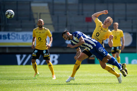 IFK Göteborgs André Calisir och Elfsborgs Per Frick