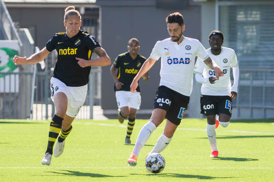 s Felix Michel och Örebros Nahir Besara