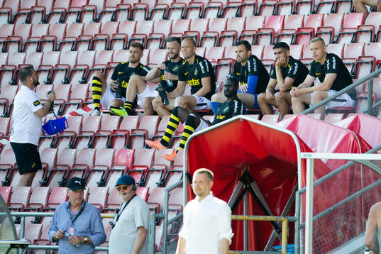 s avbytare på läktaren