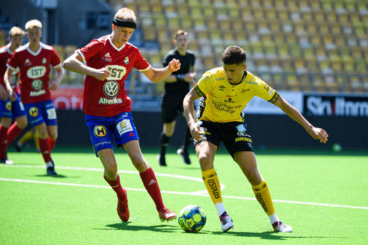Elfsborgs Besfort Zeneli och Östers Simon Wibrån