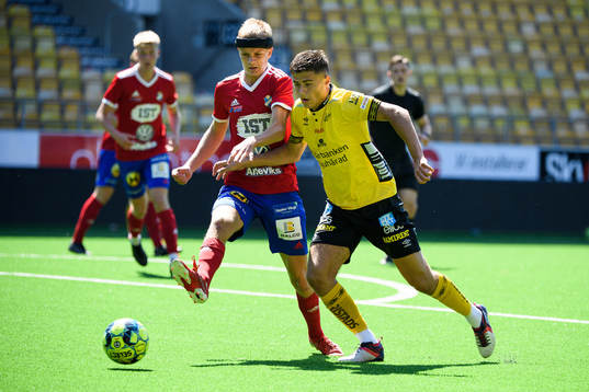 Elfsborgs Besfort Zeneli och Östers Simon Wibrån