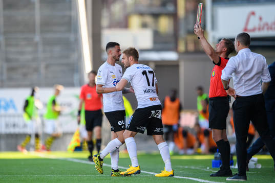 Örebros Simon Amin byter med Johan Mårtensson