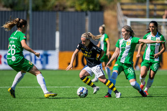 s Clara Härdling och Hammarbys Hanna Folkesson