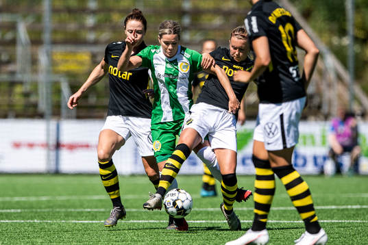s Sara Nordin och Adelisa Grabus