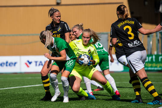 s målvakt Milla-Maj Majasaari