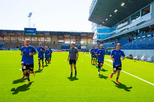 Sirius spelare värmer upp