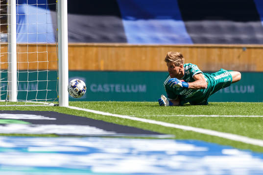 Sirius målvakt Lukas Jonsson
