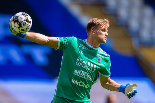 Sirius målvakt Lukas Jonsson