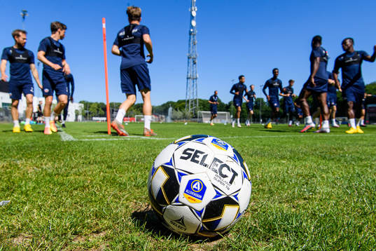 Allsvenskans matchboll från Select