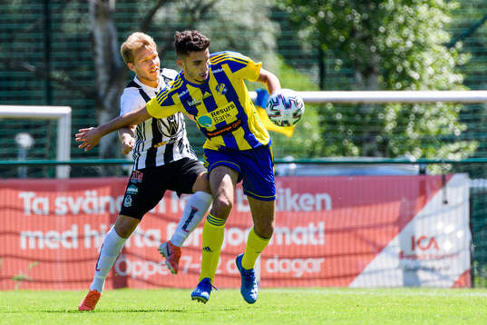 Eskilsminnes Gjenis Zeqiri och Lindomes Hampus Dahlqvist