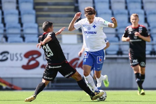 Kalmars Romario Pereira Sipiao och IFK Norrköpings Simon
