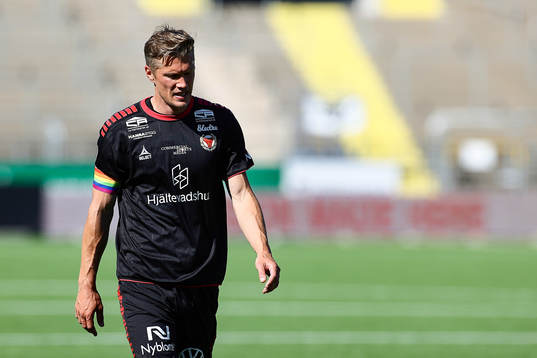 Kalmars Viktor Elm deppar