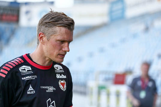 Kalmars Viktor Elm deppar