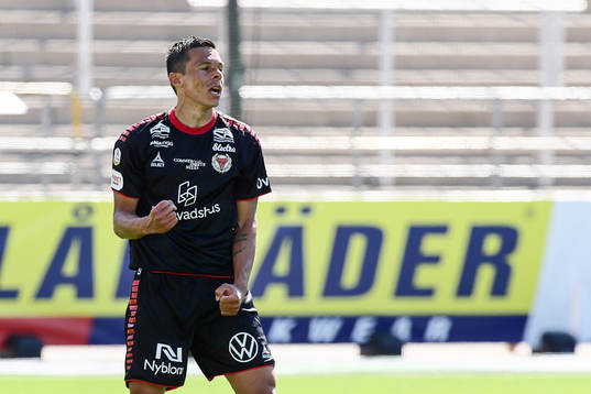 Kalmars Romario Pereira Sipiao jublar