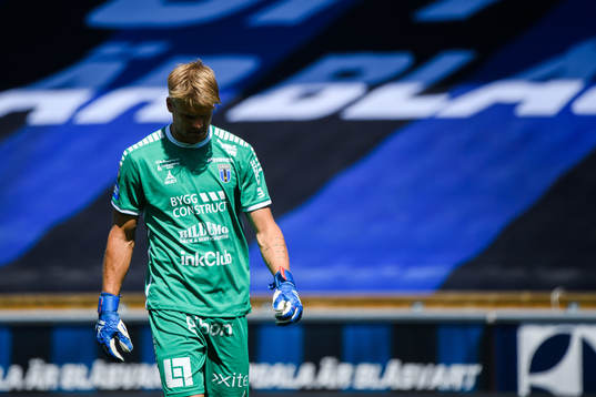 Sirius målvakt Lukas Jonsson