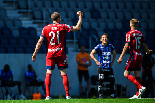 Djurgårdens Erik Berg jublar