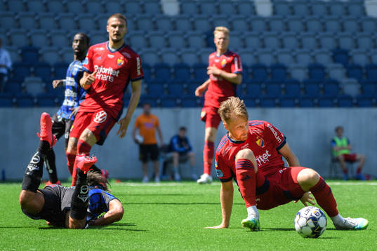 Sirius Stefano Vecchia och Djurgårdens Jacob Une Larsson