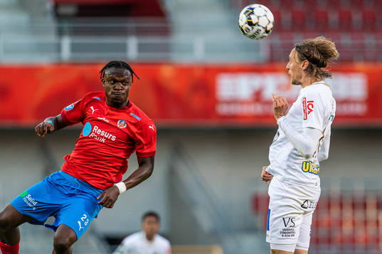 Helsingborgs Noel Mbo och Varbergs Joakim Lindner