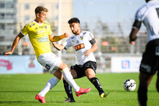 Falkenbergs Marcus Klingenberg Mathisen och Häckens Daleho