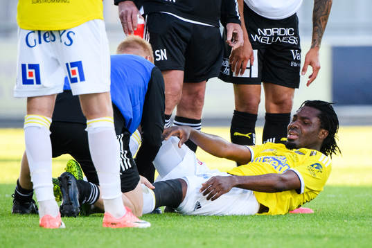 Falkenbergs Kwame Kizito har ont