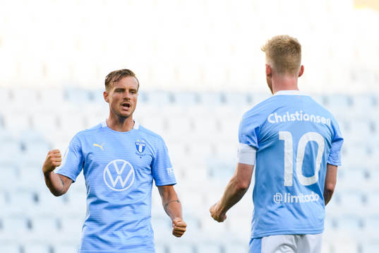 Malmö FFs Eric Larsson och Anders Christiansen jublar