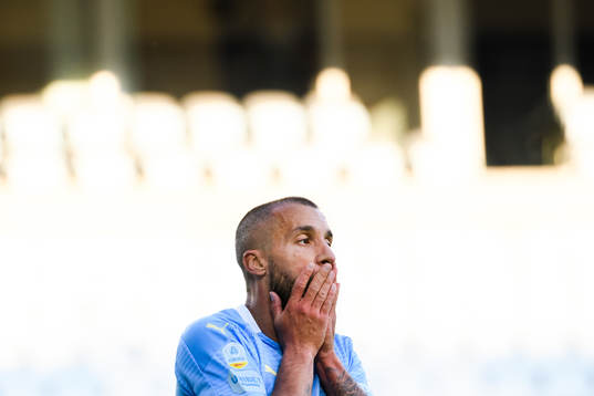 Malmö FFs Guillermo Molins deppar