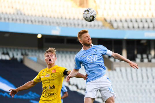 Mjällbys Eric Björkander och Malmö FFs Anders