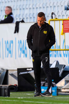 Mjällbys tränare Marcus Lantz deppar