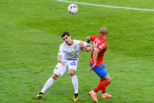 Varbergs Jon Birkfeldt och Helsingborgs Anthony van