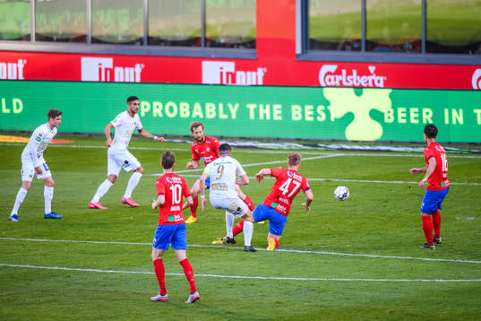 Varbergs Astrit Seljmani gör 0-1
