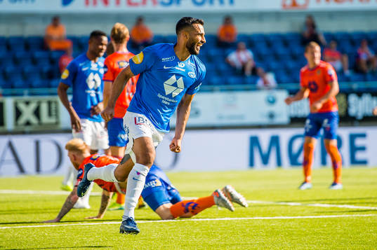 Etzaz Muzafar Hussain of Molde celebrates