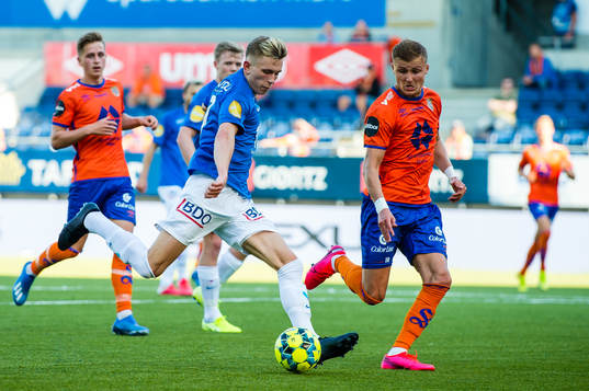Marcus Holmgren Pedersen of Molde and David Kristjan