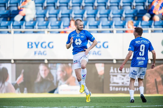 Eirik Hestad of Molde celebrates